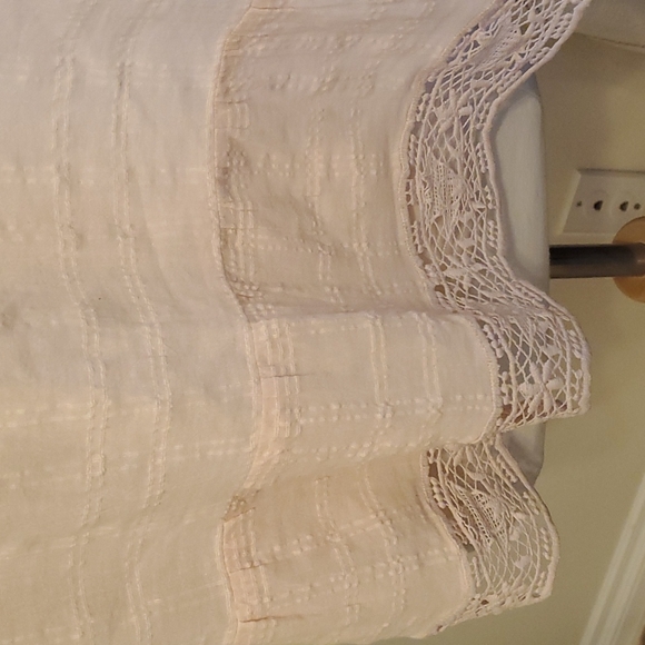 Light pink top - Picture 3 of 3